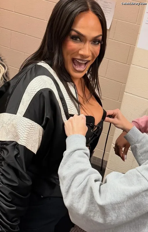 Nia Jax photo 18 of 522
