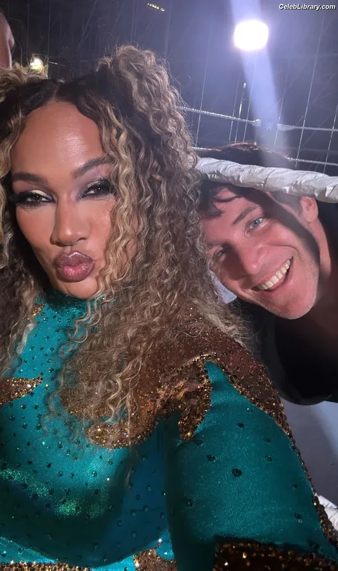 Nia Jax photo 23 of 522