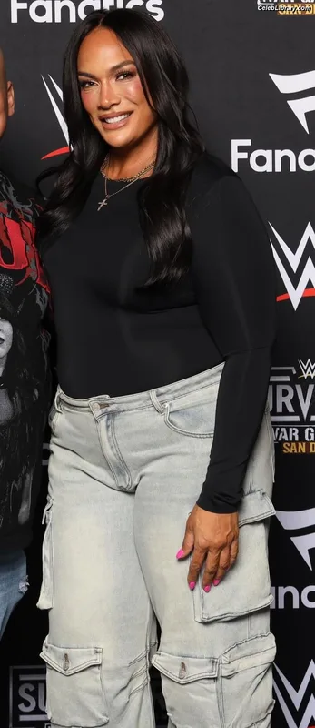 Nia Jax photo 14 of 522