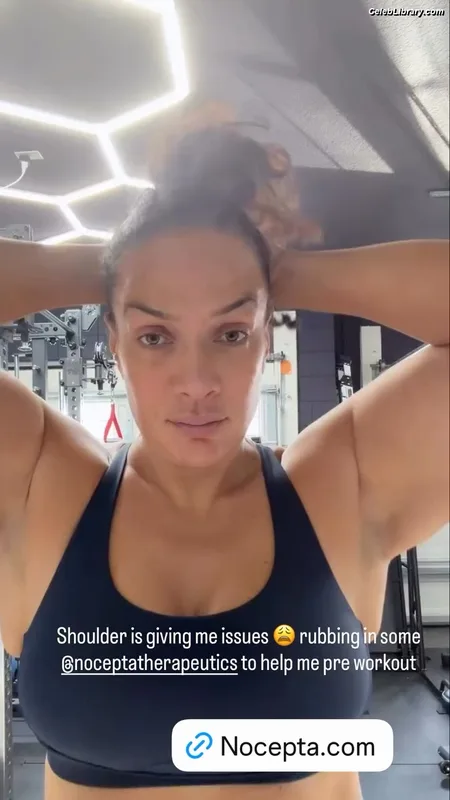 Nia Jax photo 23 of 522