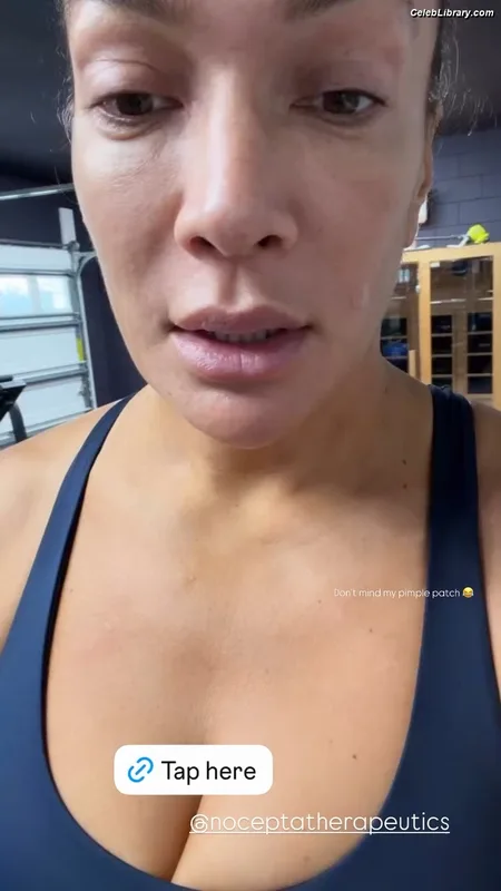 Nia Jax photo 24 of 522