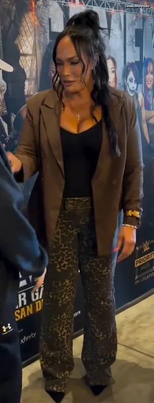 Nia Jax photo 8 of 522