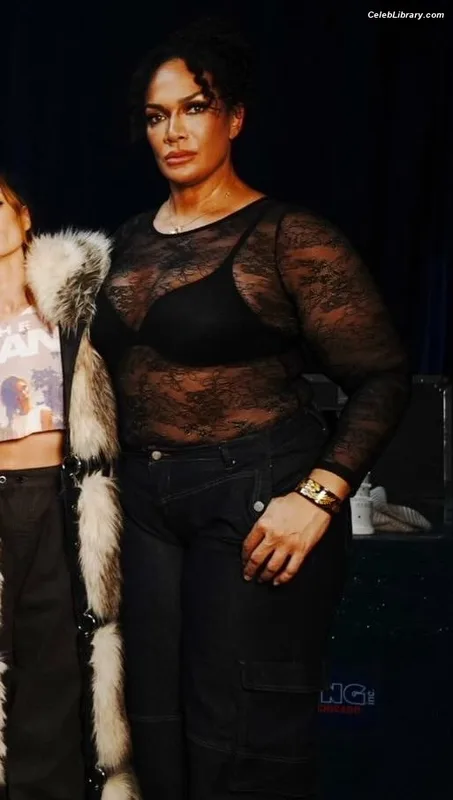 Nia Jax photo 10 of 522