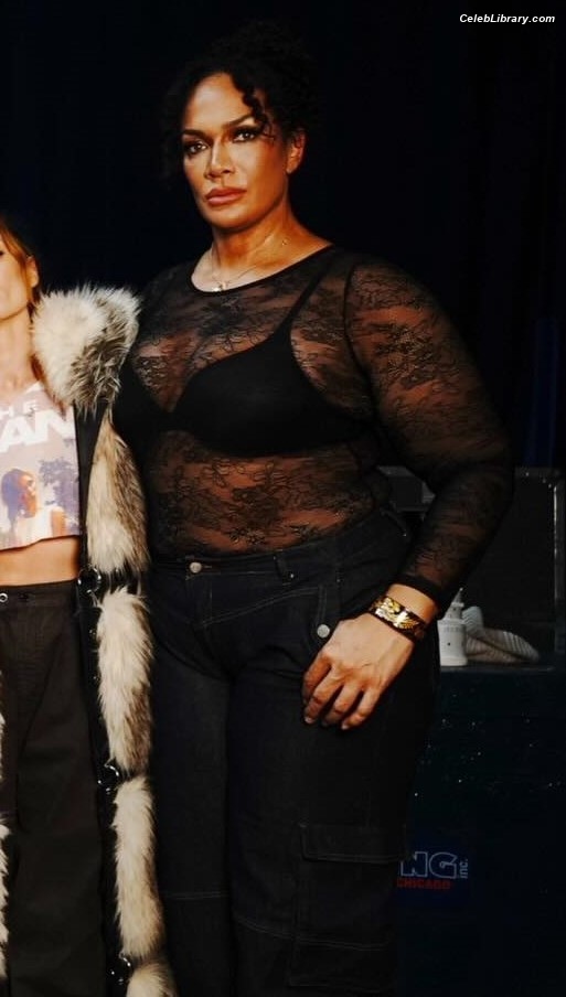Nia Jax photo 4 of 522