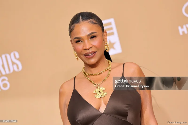 Nia Long photo 10 of 13