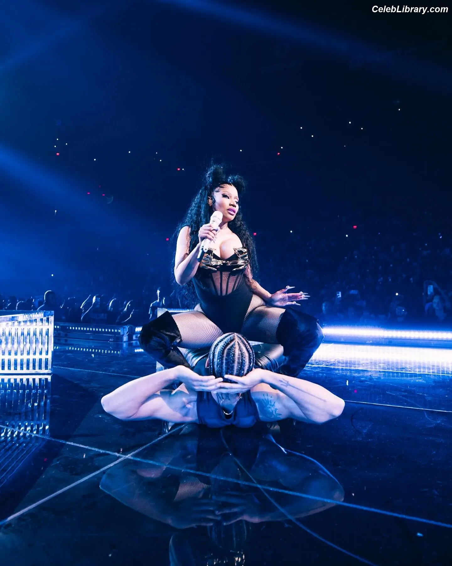 Nicki Minaj photo 8 of 1009