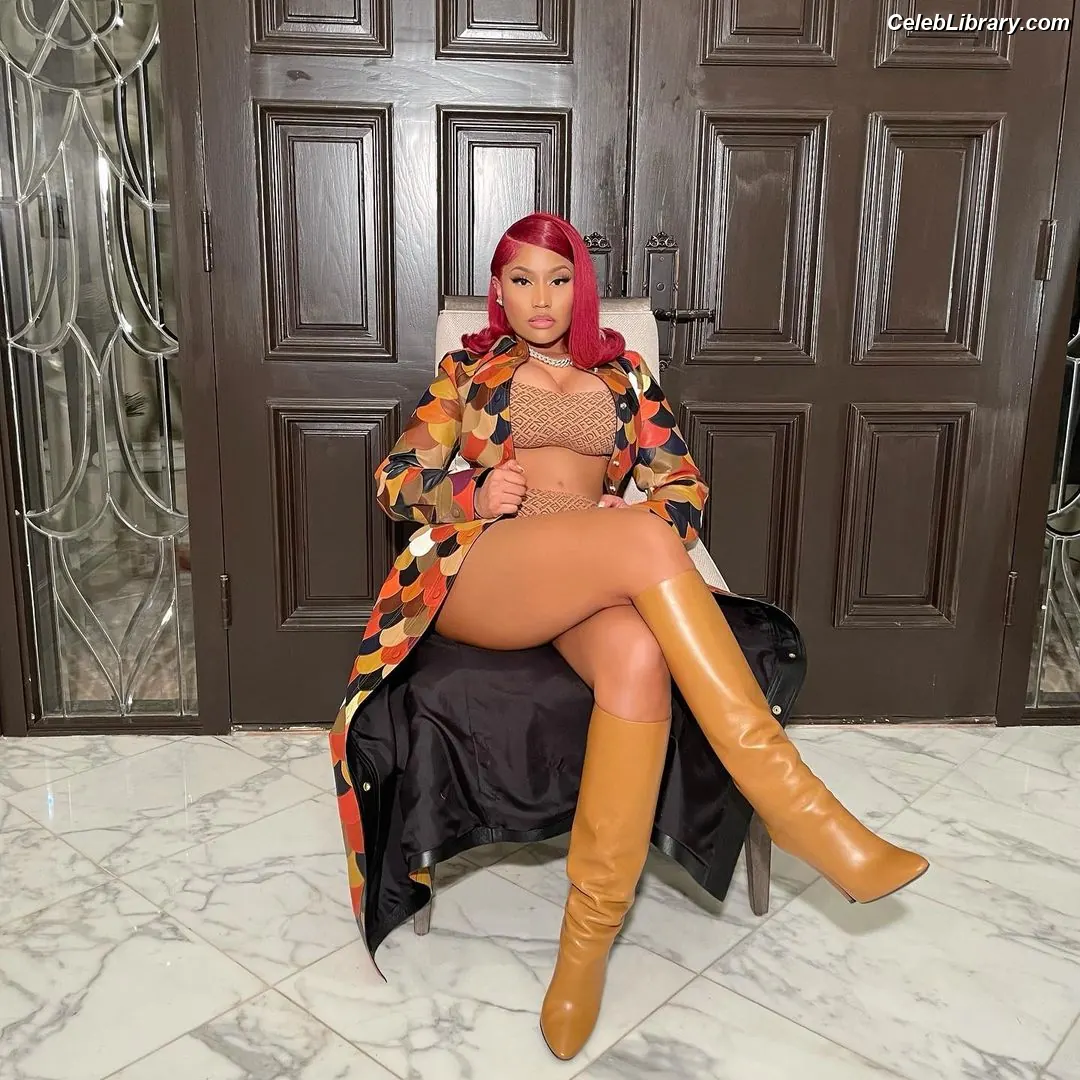 Nicki Minaj photo 13 of 1009