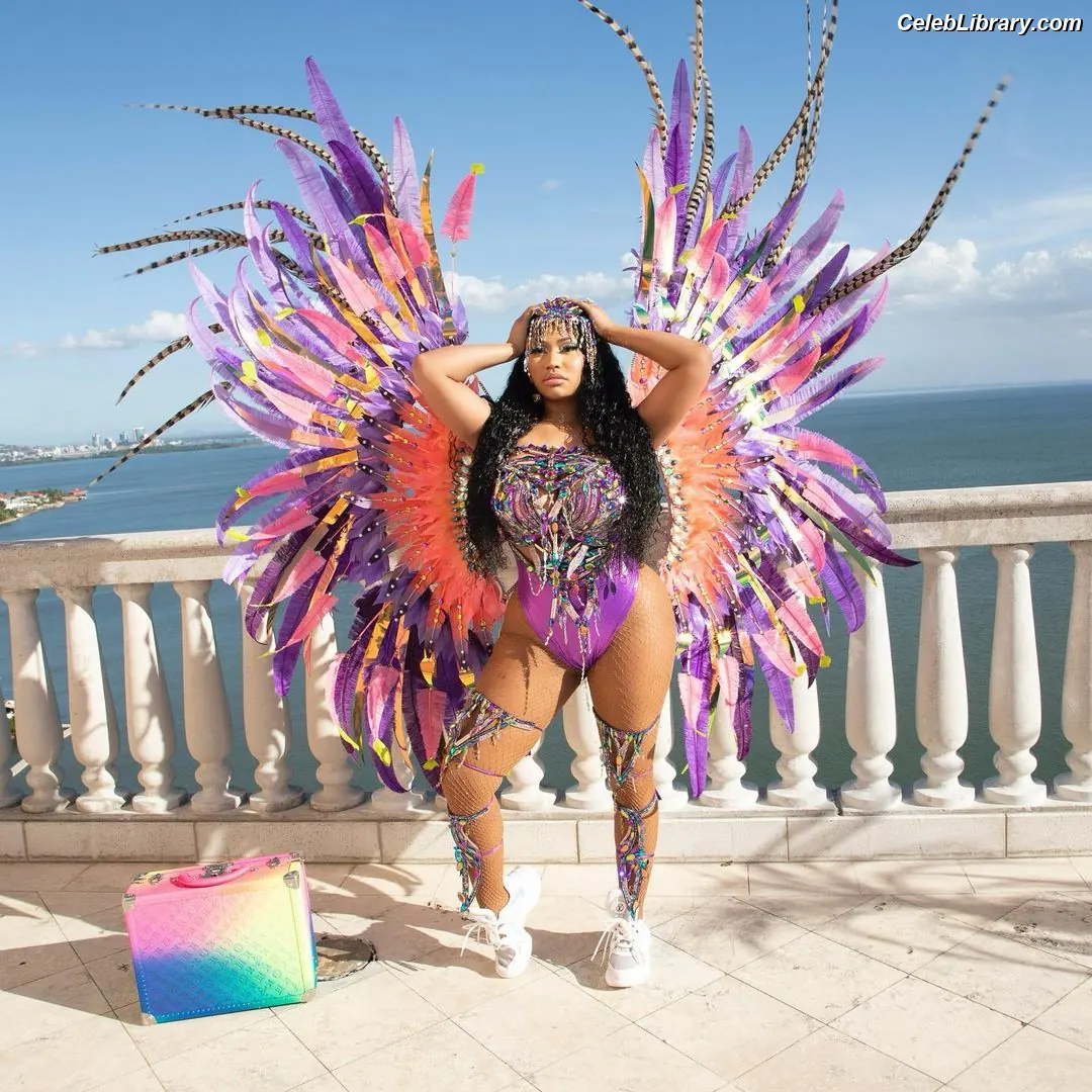 Nicki Minaj photo 19 of 1009