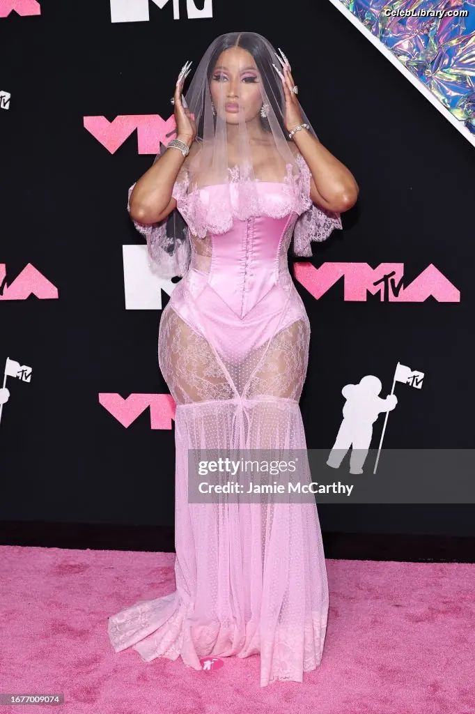 Nicki Minaj photo 4 of 1009