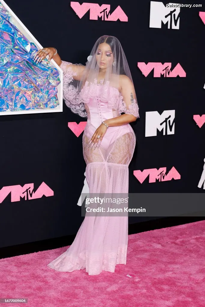 Nicki Minaj photo 8 of 1009