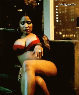 Nicki Minaj photo 5 of 1009