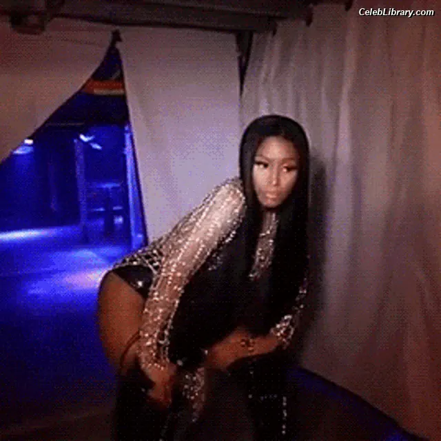 Nicki Minaj photo 7 of 1009