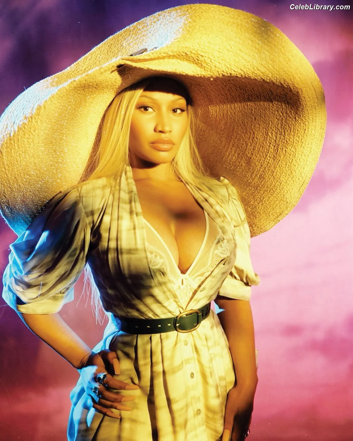 Nicki Minaj photo 13 of 1009