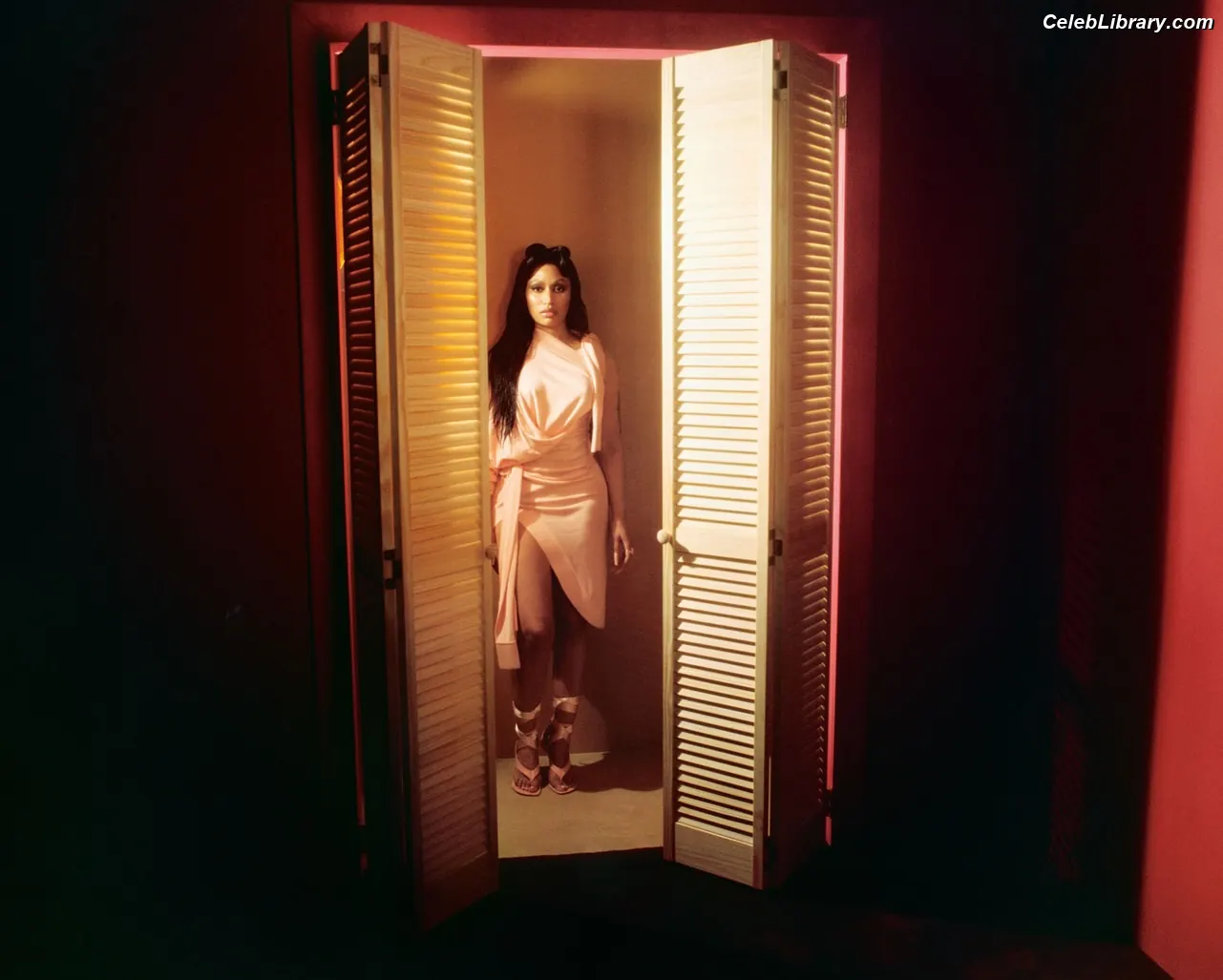 Nicki Minaj photo 17 of 1009