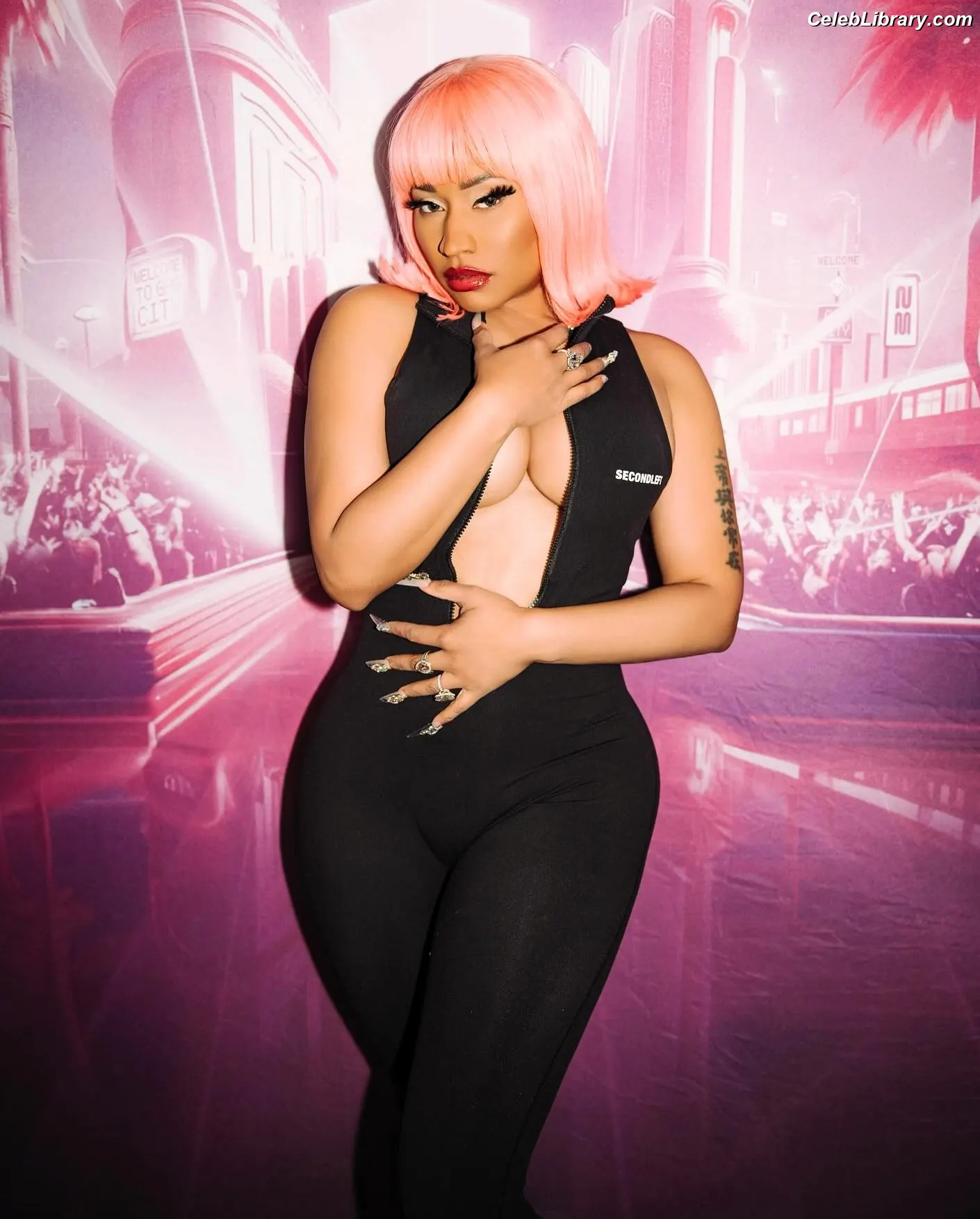 Nicki Minaj photo 11 of 1009