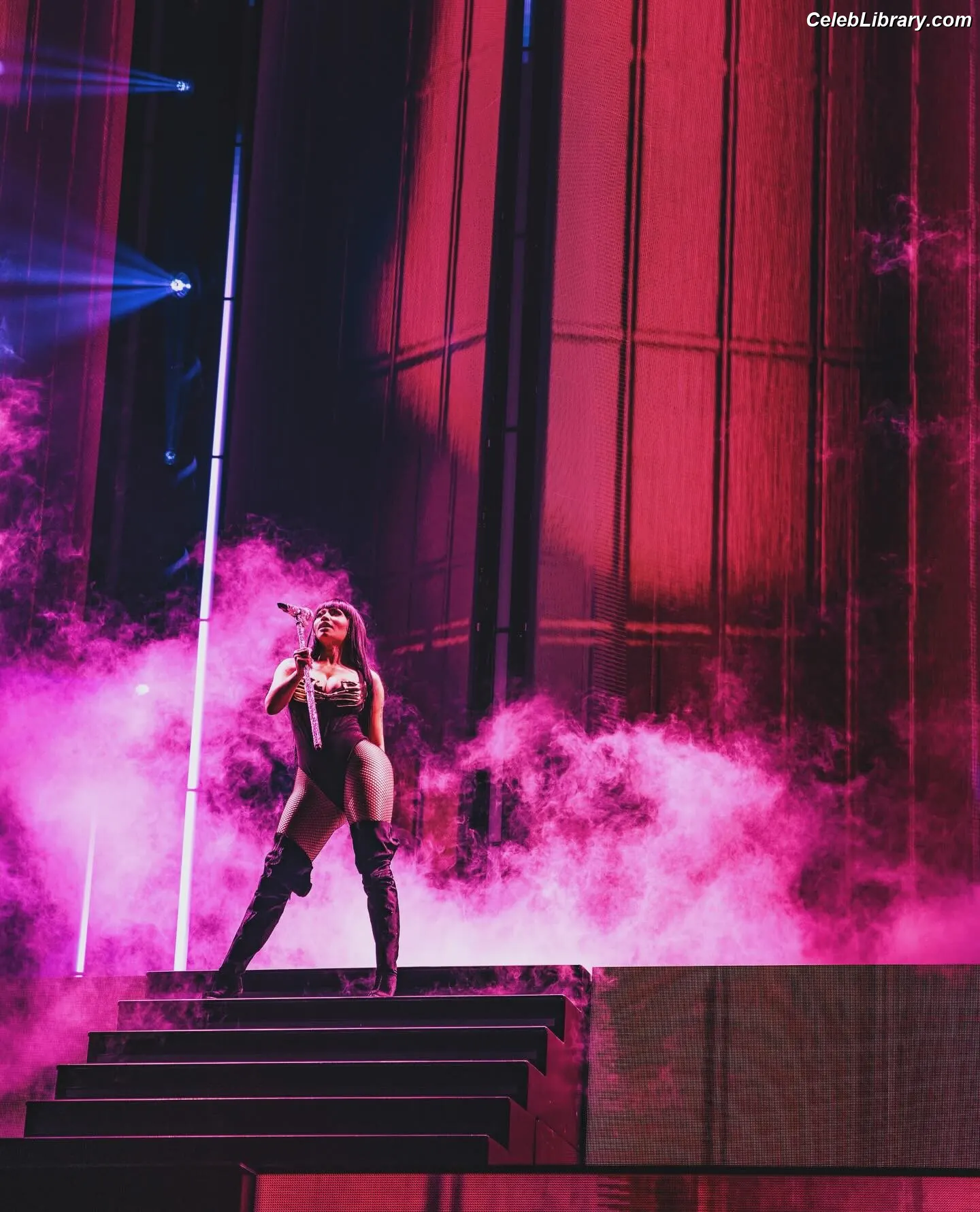 Nicki Minaj photo 16 of 1009