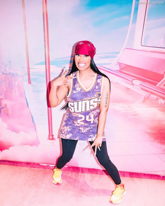 Nicki Minaj photo 13 of 983