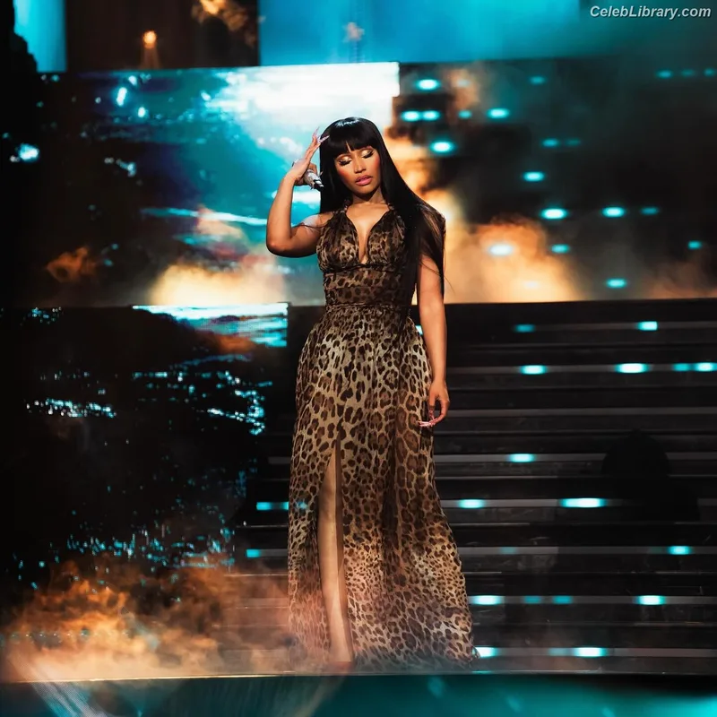 Nicki Minaj photo 6 of 983