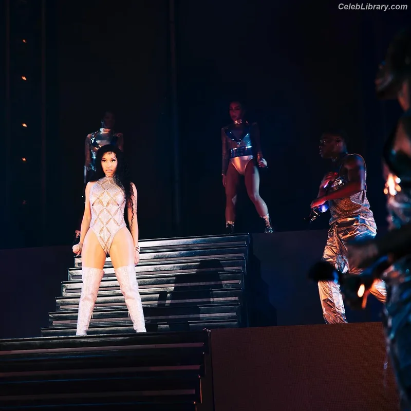 Nicki Minaj photo 20 of 983