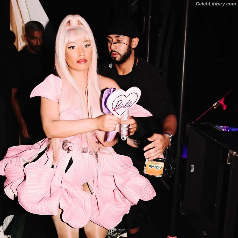 Nicki Minaj photo 2 of 983