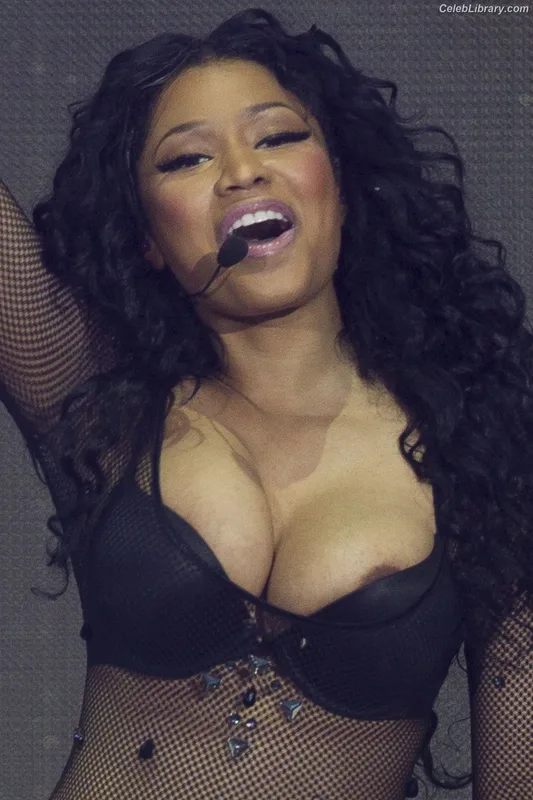 Nicki Minaj photo 24 of 983