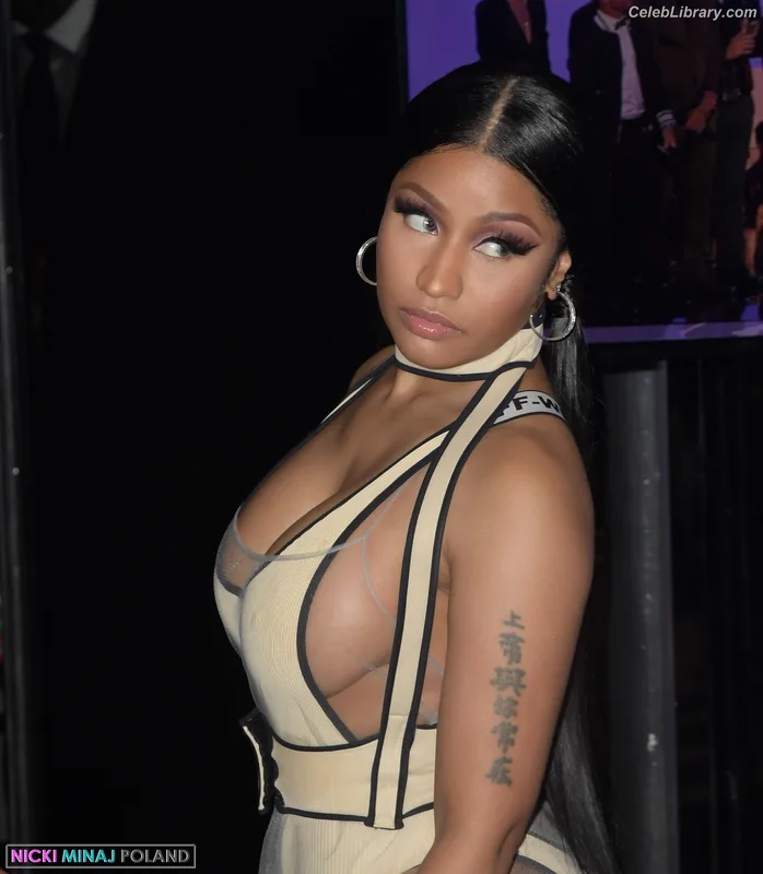 Nicki Minaj photo 21 of 983