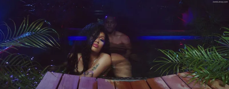 Nicki Minaj photo 21 of 983