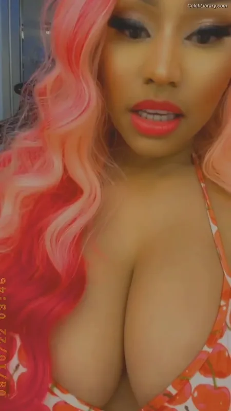 Nicki Minaj photo 9 of 983