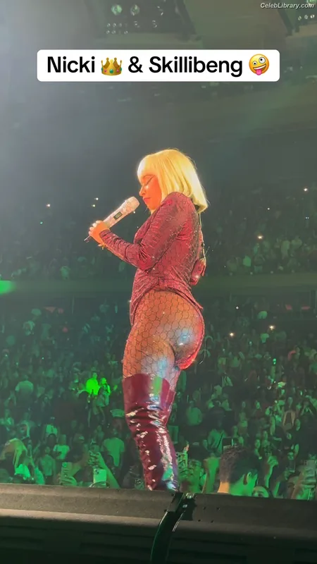 Nicki Minaj photo 18 of 983