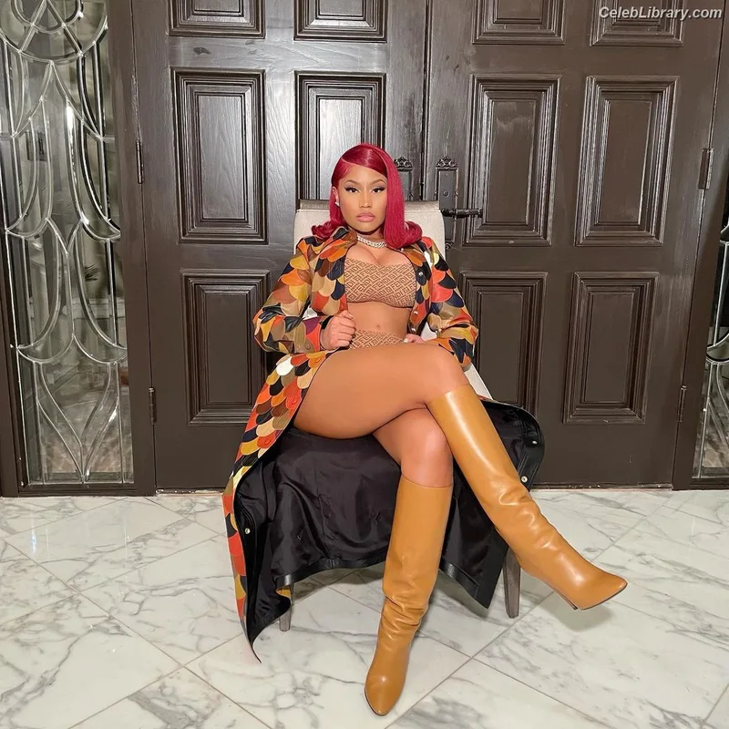 Nicki Minaj photo 9 of 983