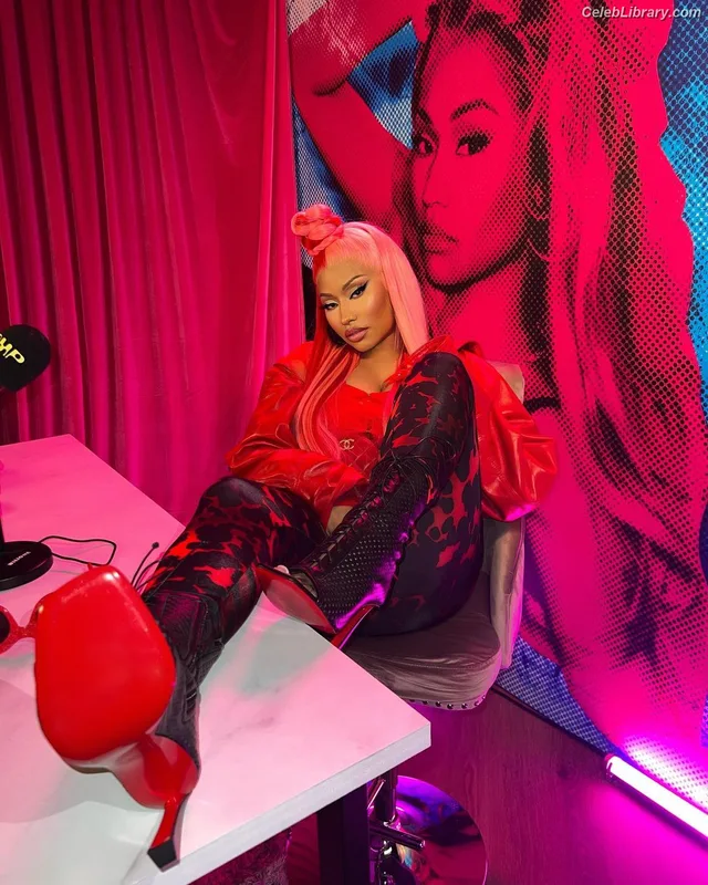 Nicki Minaj photo 24 of 983