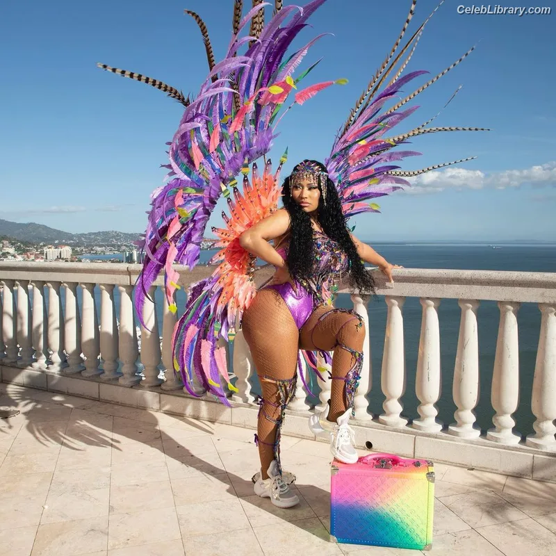 Nicki Minaj photo 4 of 983