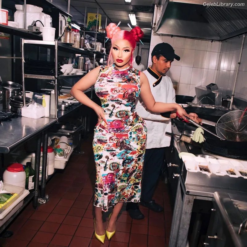 Nicki Minaj photo 19 of 983