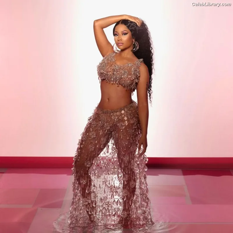 Nicki Minaj photo 10 of 983
