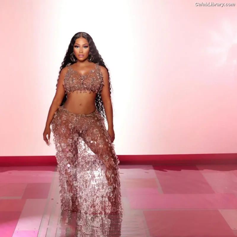 Nicki Minaj photo 13 of 983