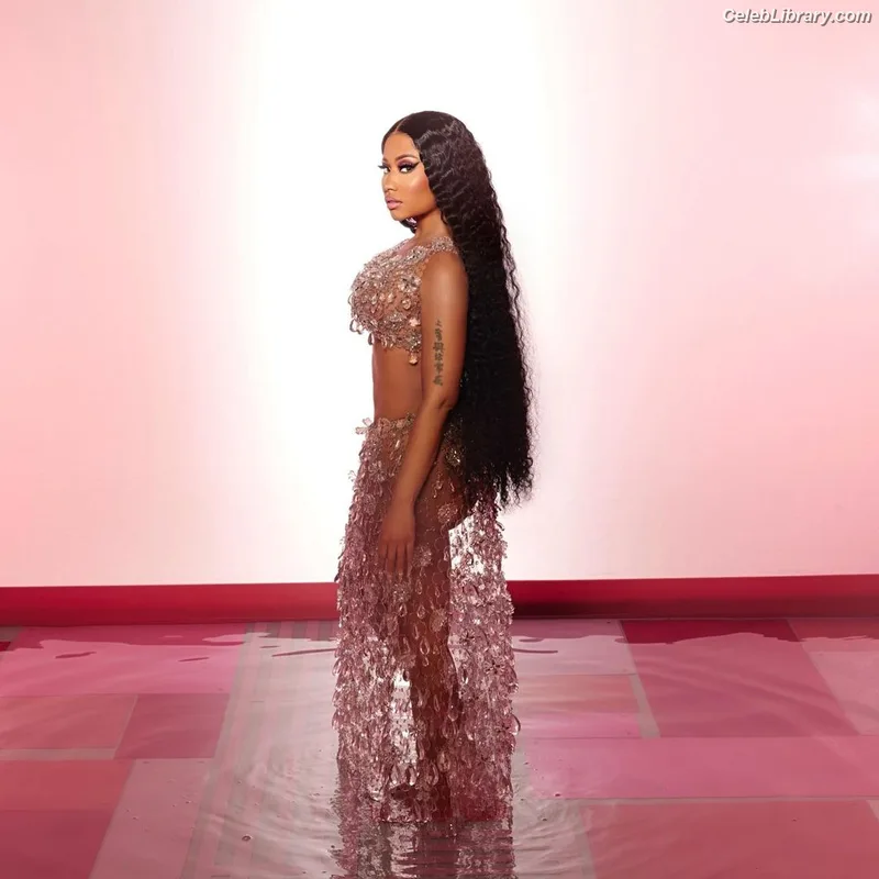 Nicki Minaj photo 14 of 983