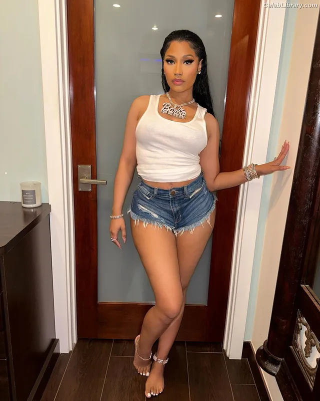 Nicki Minaj photo 22 of 983