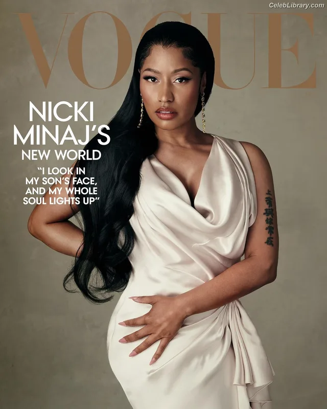 Nicki Minaj photo 3 of 983