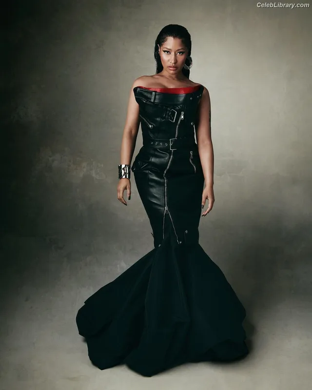 Nicki Minaj photo 4 of 983