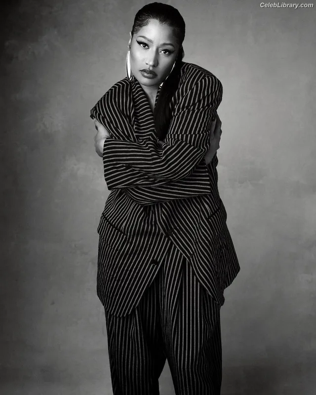 Nicki Minaj photo 6 of 983