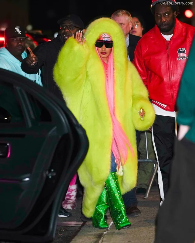 Nicki Minaj photo 18 of 983