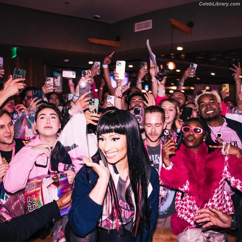 Nicki Minaj photo 13 of 983