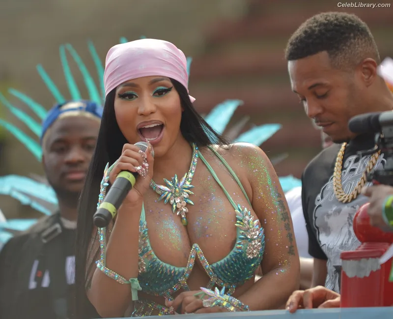 Nicki Minaj photo 2 of 983