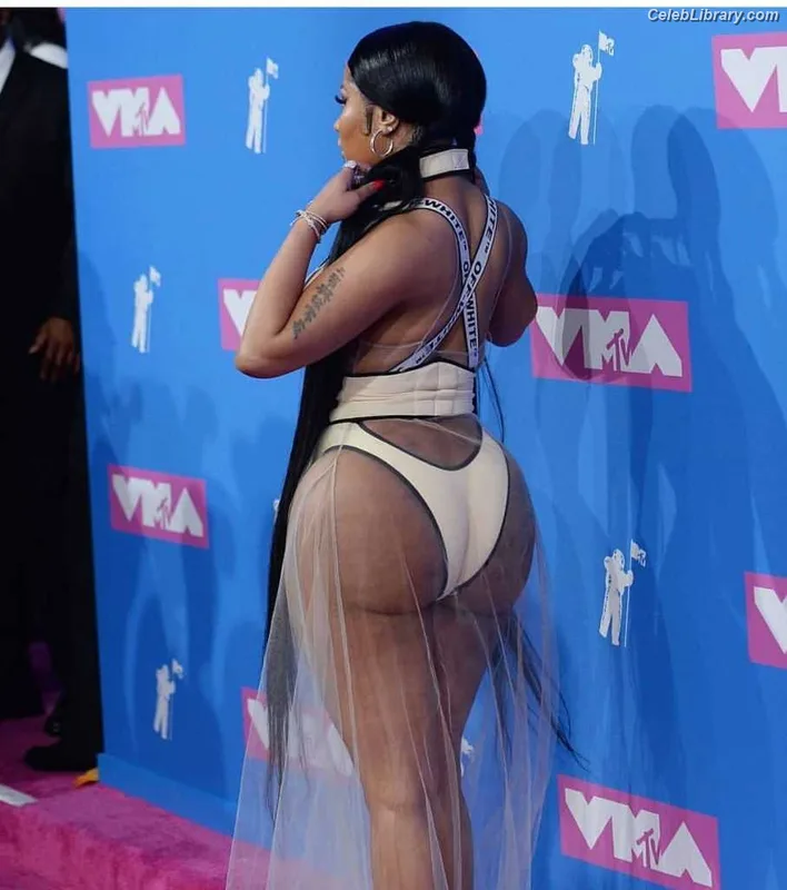 Nicki Minaj photo 13 of 983