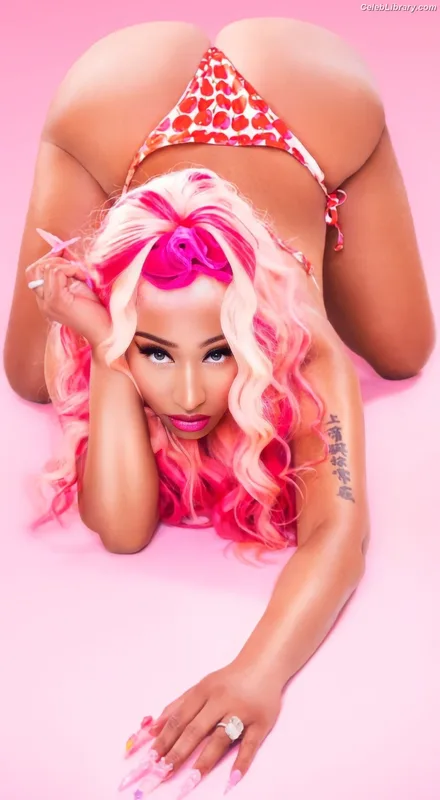 Nicki Minaj photo 9 of 983