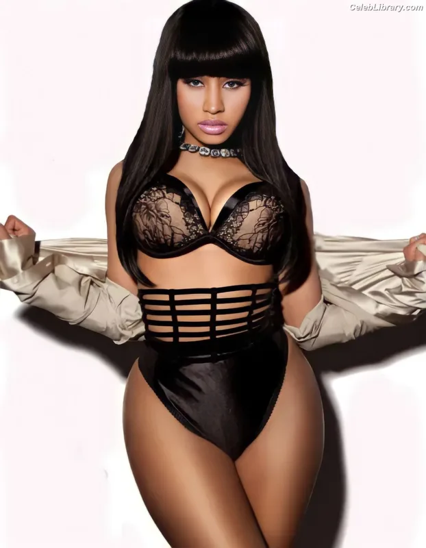 Nicki Minaj photo 17 of 983