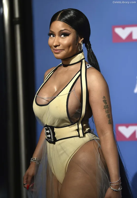 Nicki Minaj photo 19 of 983
