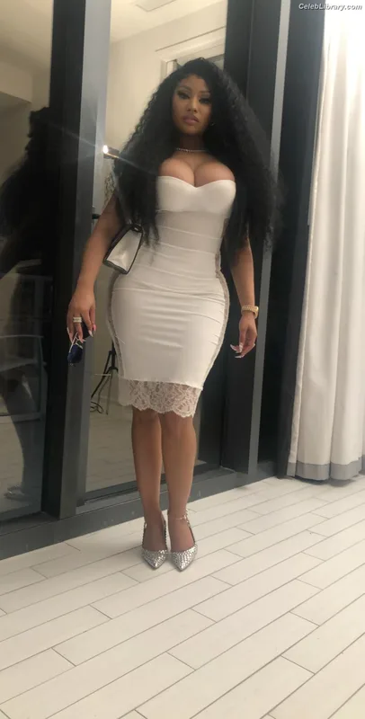 Nicki Minaj photo 12 of 983
