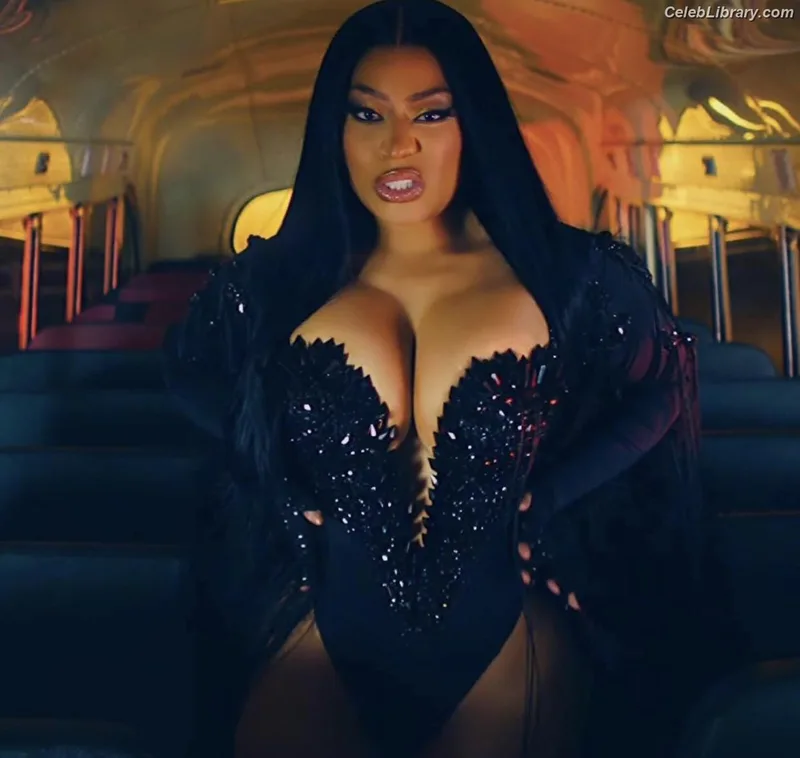 Nicki Minaj photo 8 of 983