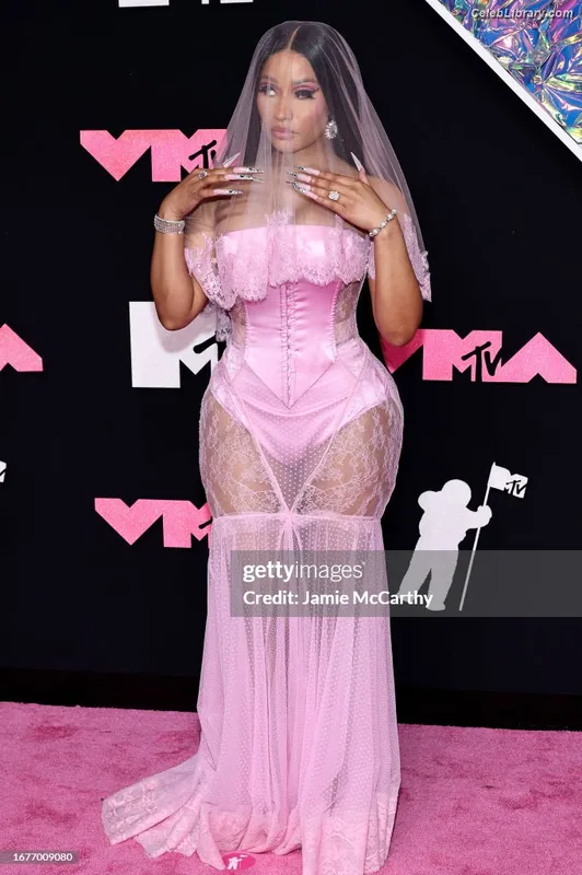 Nicki Minaj photo 22 of 983